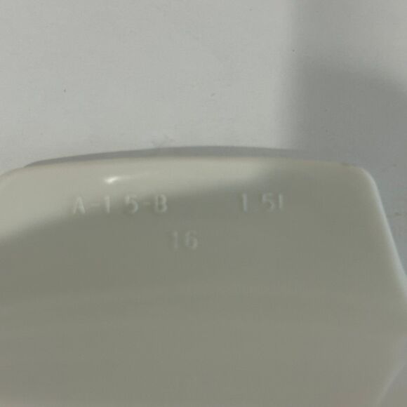 Vintage CorningWare A-1.5-B Casserole Dish with Lid Shadow Iris Pattern USA - Picture 11 of 12